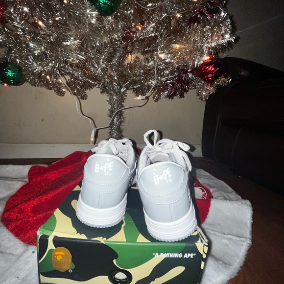 Hi I have Sliver & White Bape Bathing Ape Shoes Size 10 - Picture 12 of 12